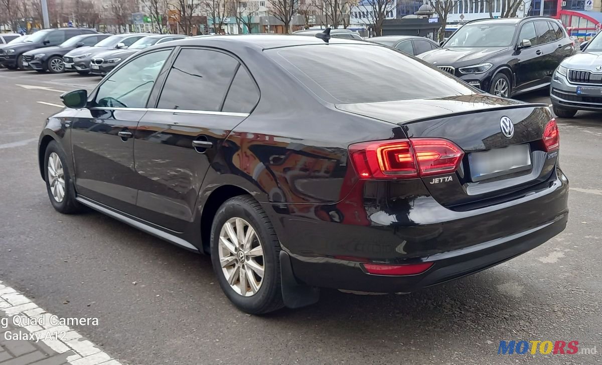 2013' Volkswagen Jetta photo #3