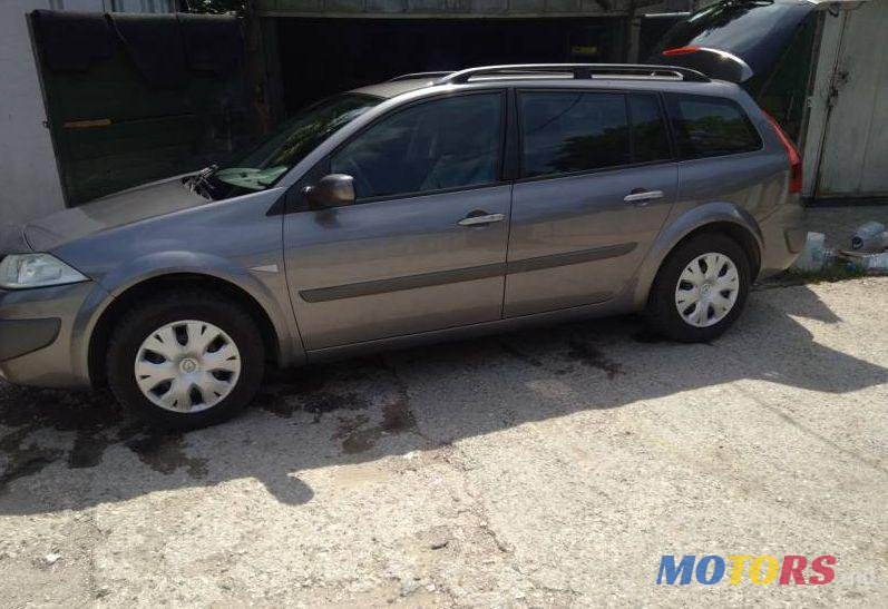 2008' Renault Megane photo #1