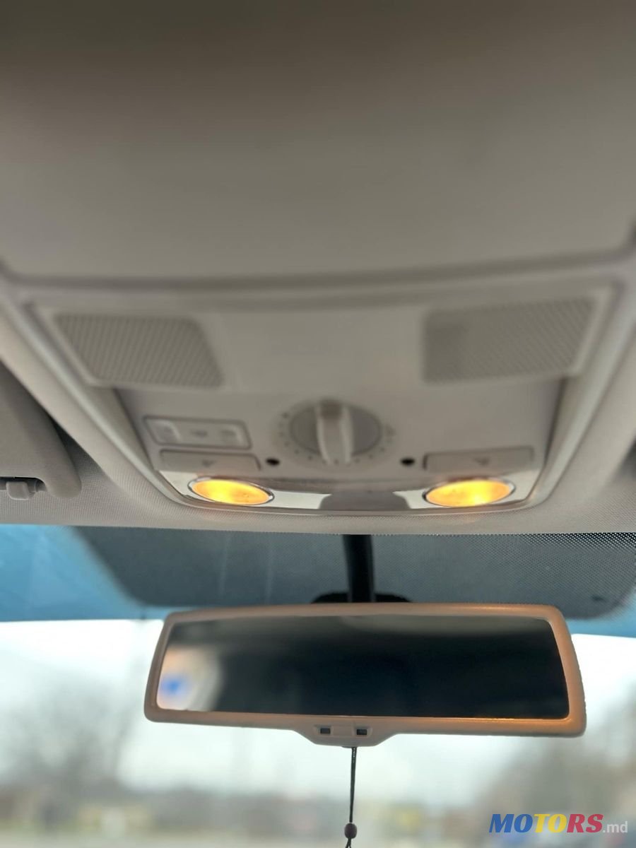 2014' Skoda Superb photo #5