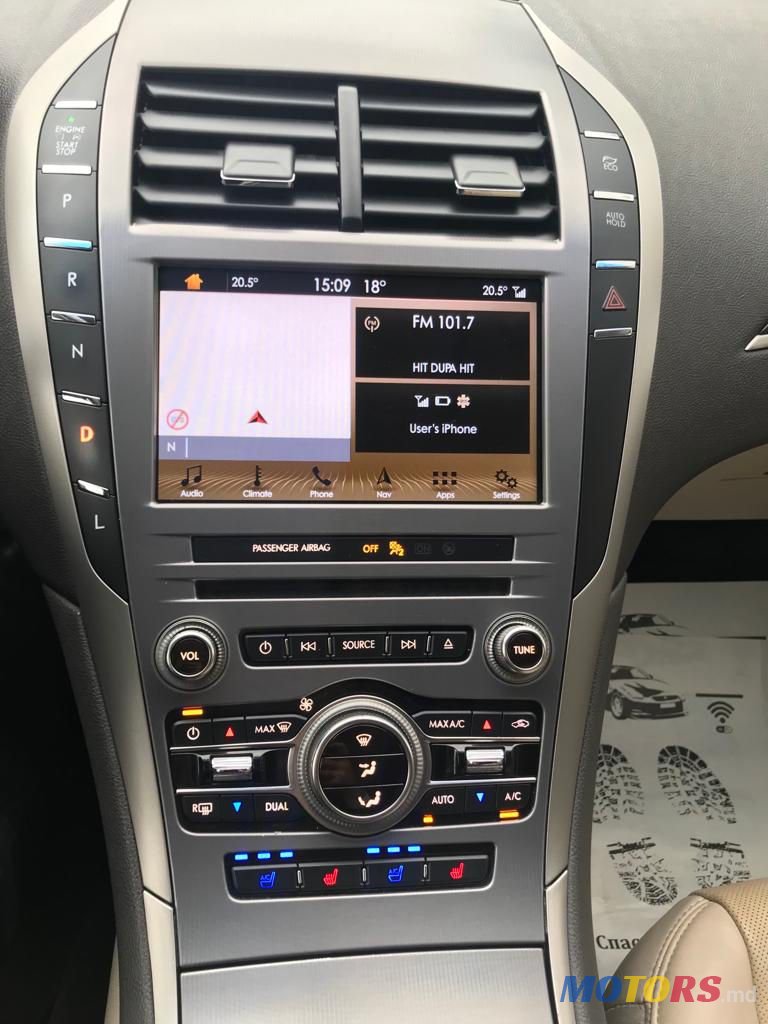 2017' Lincoln MKZ photo #6