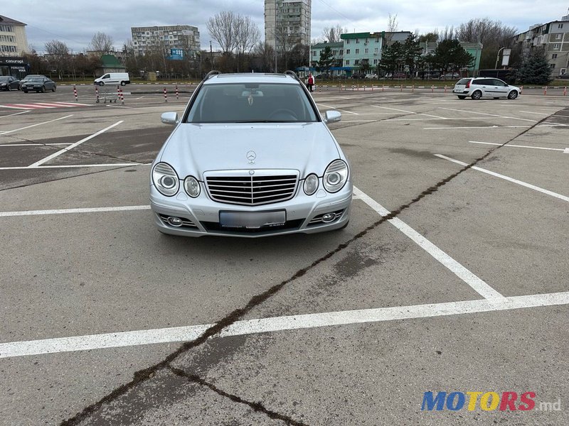 2007' Mercedes-Benz E-Class photo #1