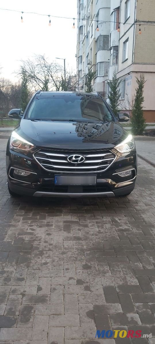 2016' Hyundai Santa Fe photo #6