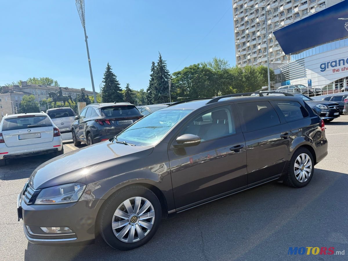 2014' Volkswagen Passat photo #5