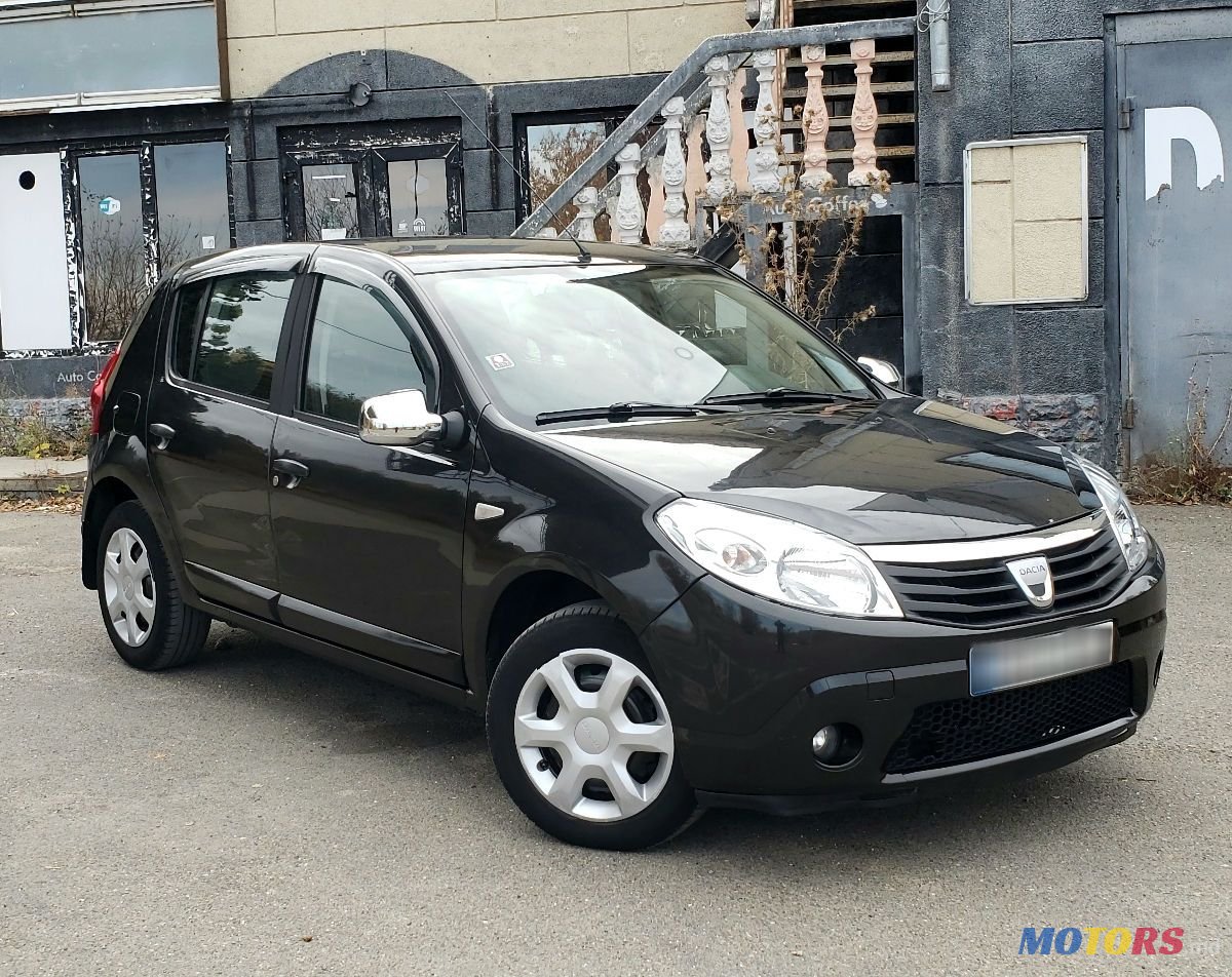 2010' Dacia Sandero photo #1