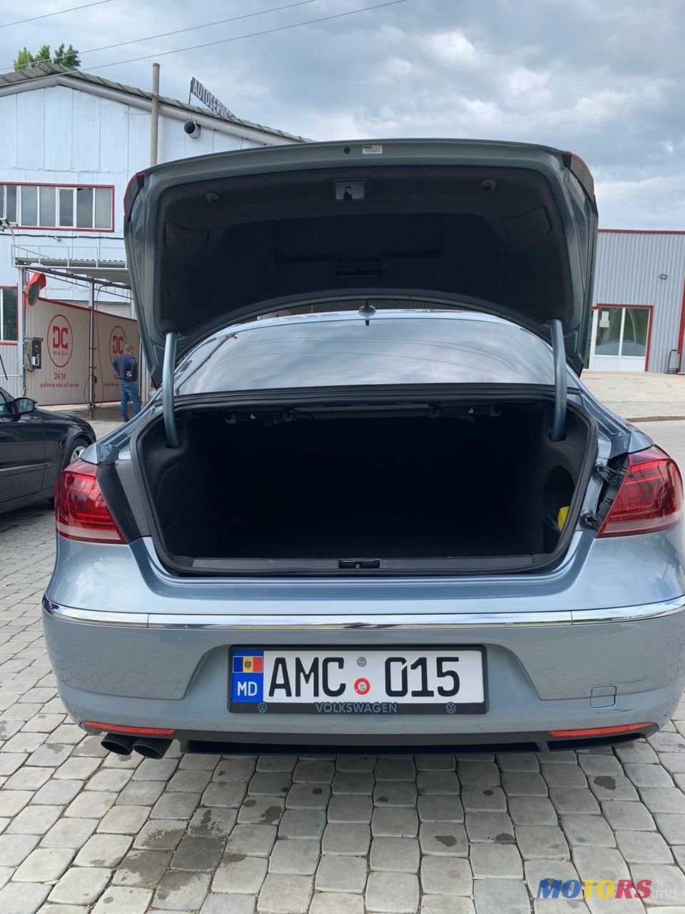 2012' Volkswagen Passat photo #5