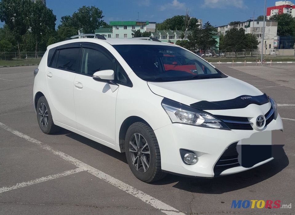 2014' Toyota Verso photo #2