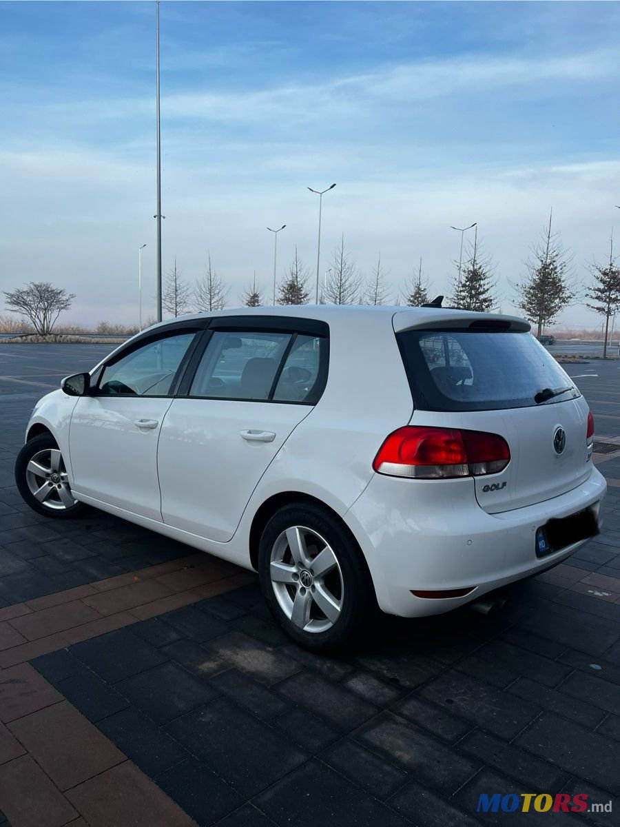 2012' Volkswagen Golf photo #6