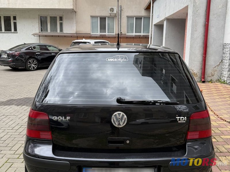 2003' Volkswagen Golf photo #6