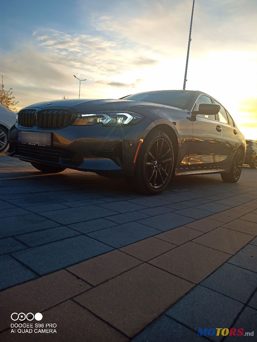 2019' BMW 3 Series photo #3