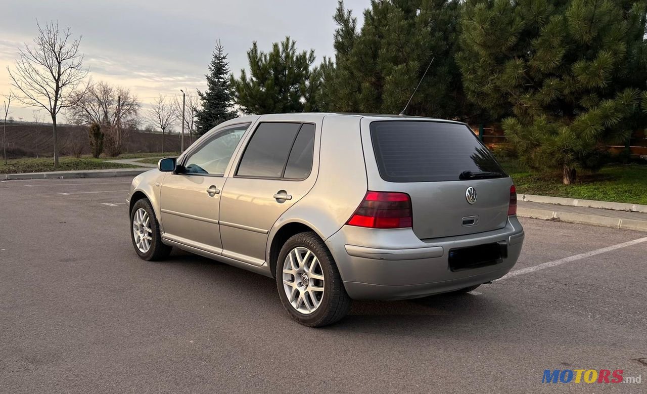 2003' Volkswagen Golf photo #5