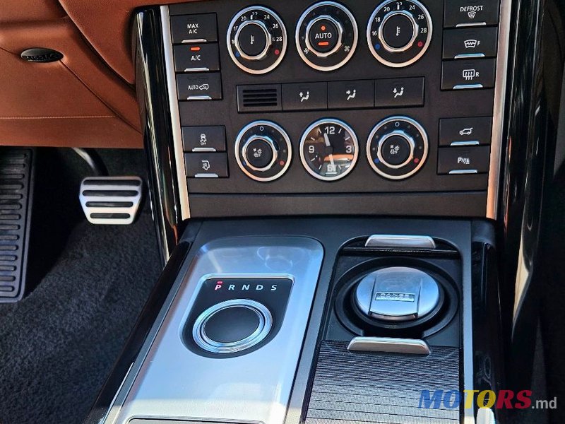2012' Land Rover Range Rover photo #2