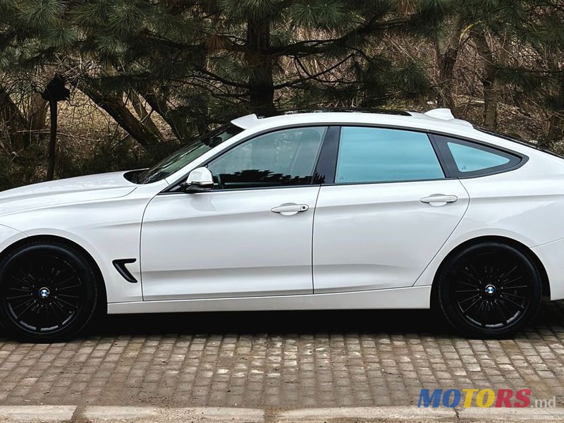2020' BMW 3 Series GT photo #3