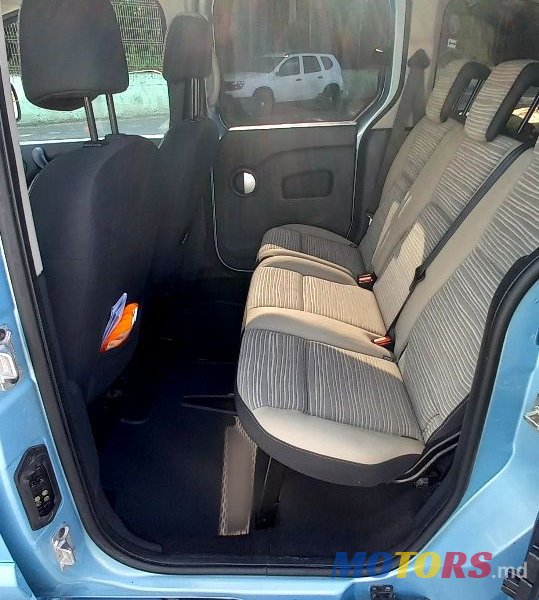 2011' Renault Kangoo photo #6