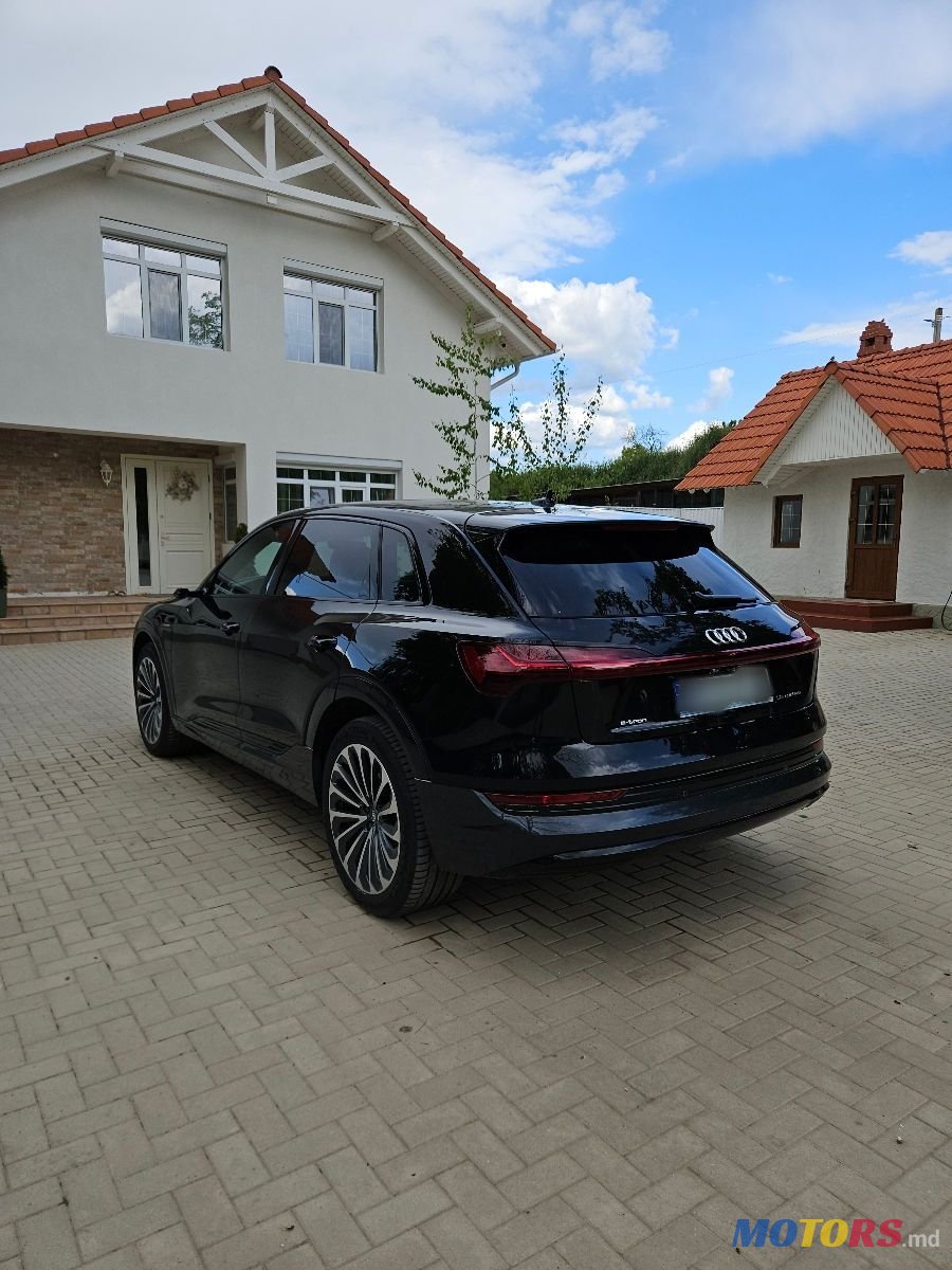2020' Audi e-tron photo #4