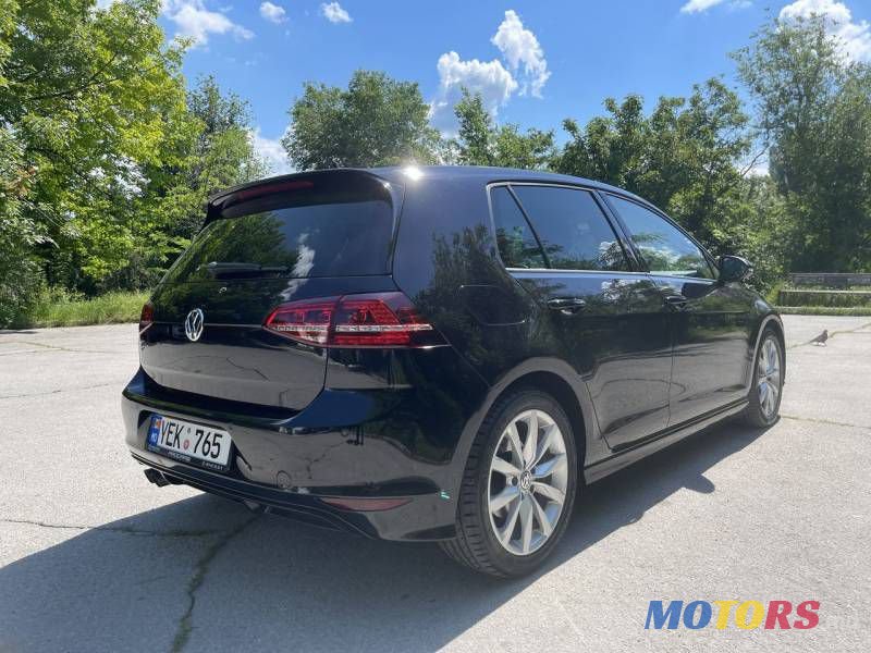 2013' Volkswagen Golf photo #3