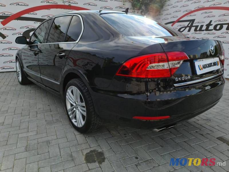 2015' Skoda Superb photo #3
