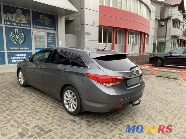 2011' Hyundai i40 photo #2