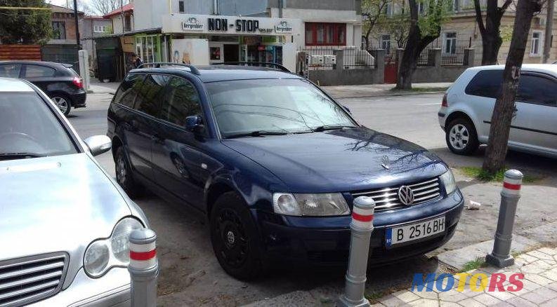 2000' Volkswagen Passat photo #1