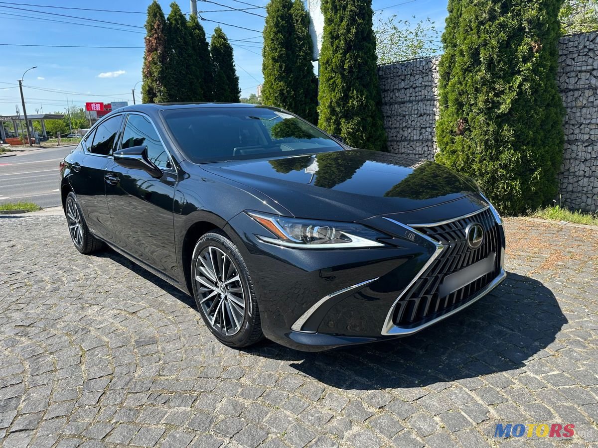 2022' Lexus Es Series photo #1