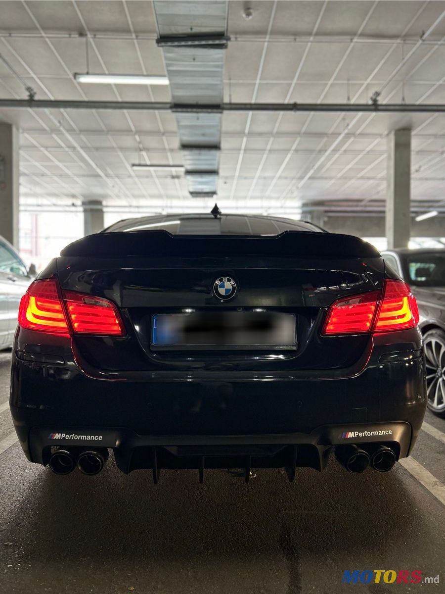 2013' BMW 5 Series photo #2