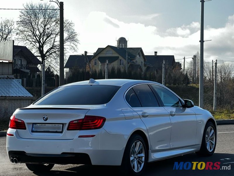 2015' BMW 5 Series photo #4