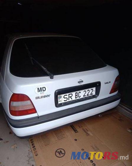 1993' Nissan Sunny photo #1
