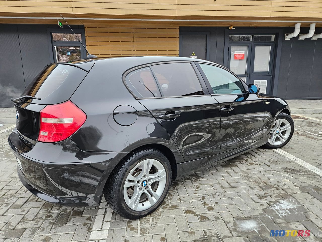 2008' BMW 1 Series photo #6