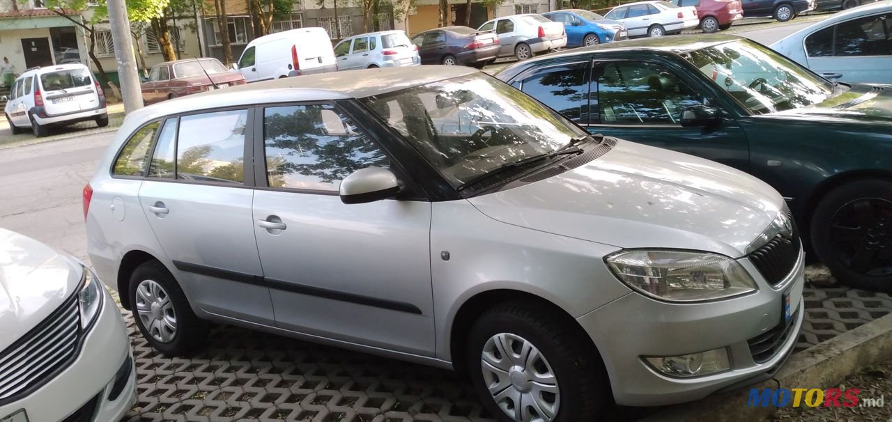 2011' Skoda Fabia photo #1