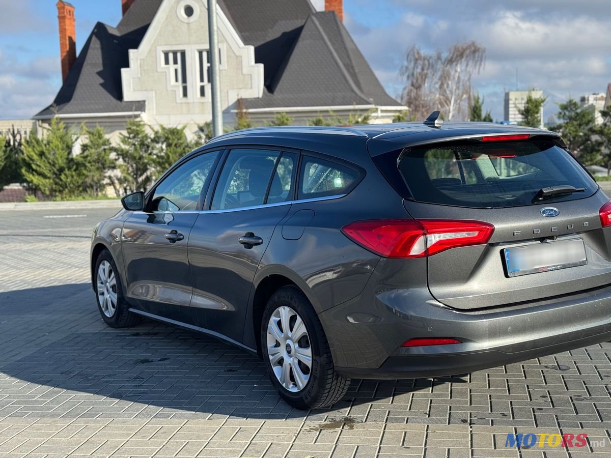 2020' Ford Focus photo #4