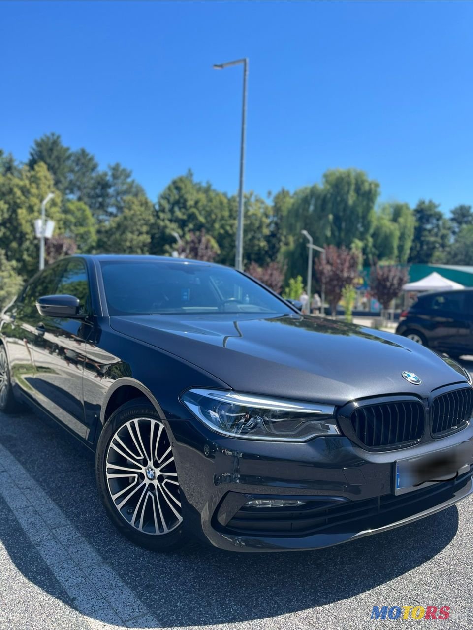 2017' BMW 5 Series photo #1