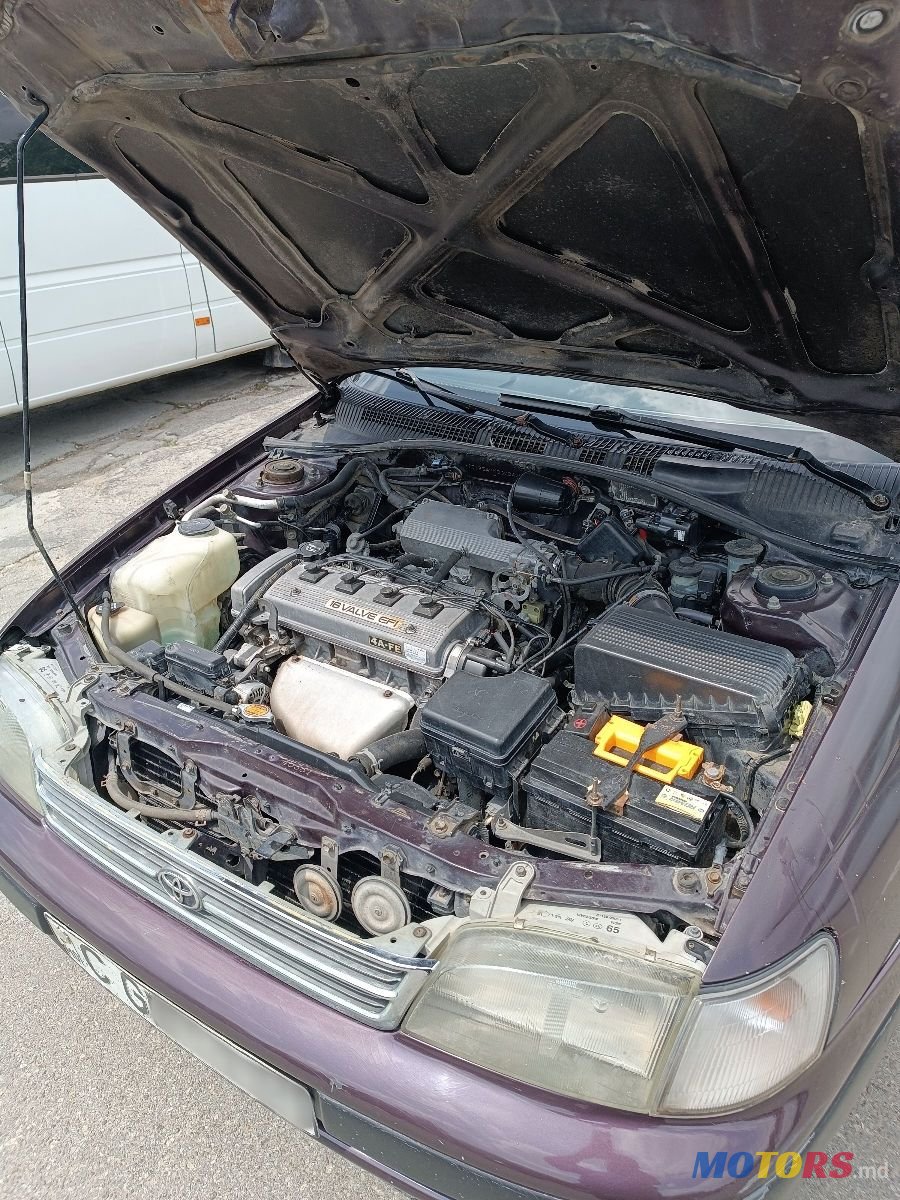 1992' Toyota Carina photo #6