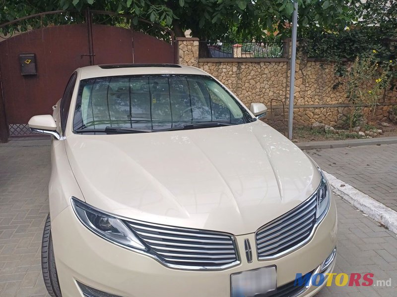 2014' Lincoln MKZ photo #1