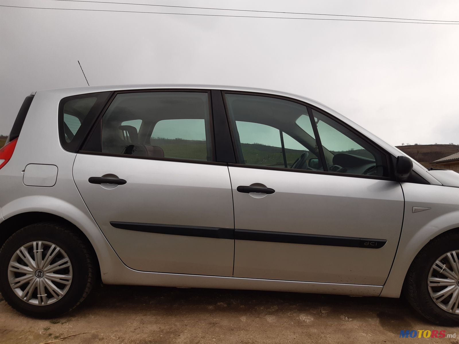 2005' Renault Scenic photo #2