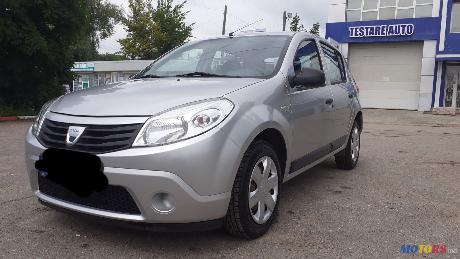 2012' Dacia Sandero photo #1