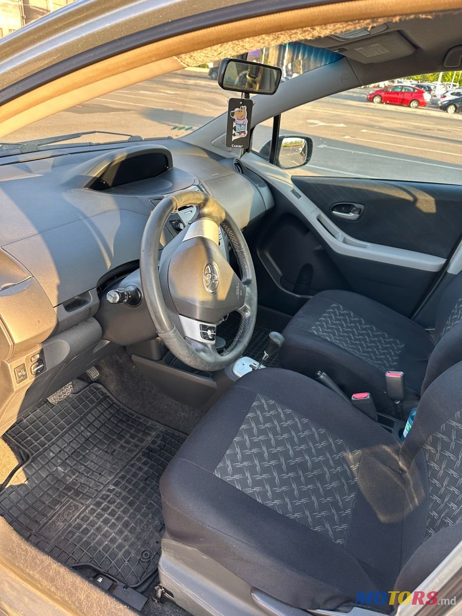 2006' Toyota Yaris photo #5
