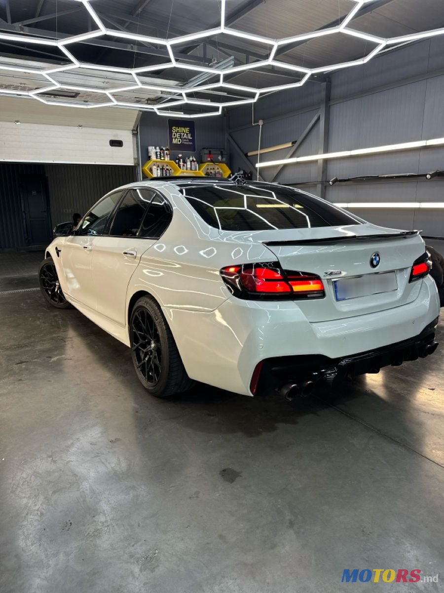 2015' BMW 5 Series photo #5