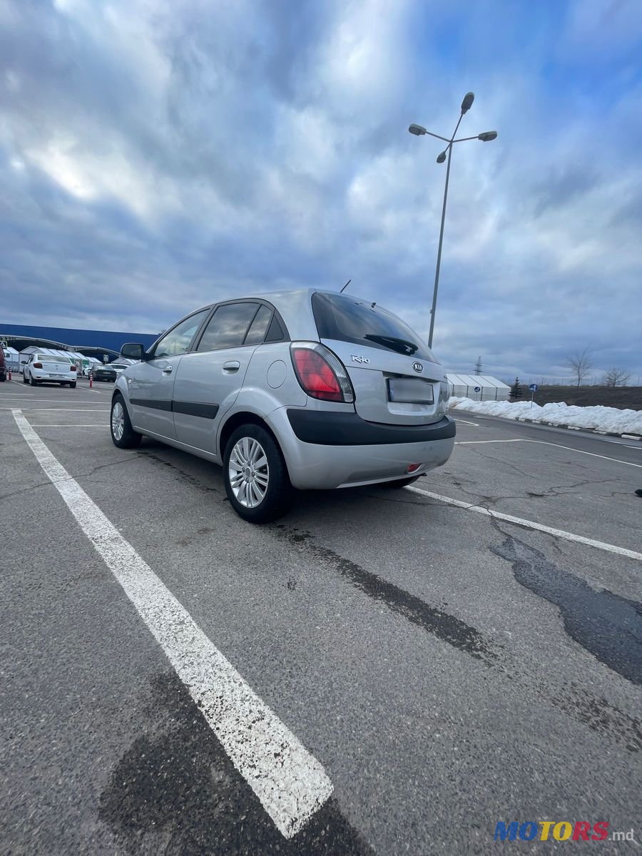2006' Kia Rio photo #3