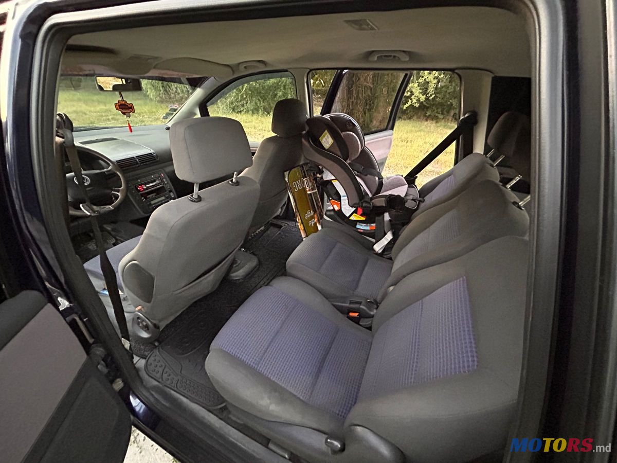 2001' Volkswagen Sharan photo #6