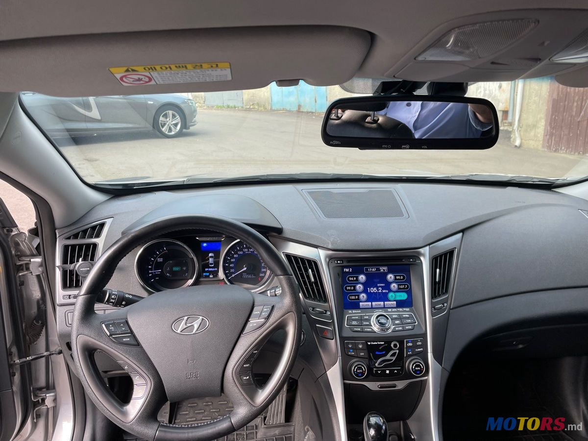 2012' Hyundai Sonata photo #6