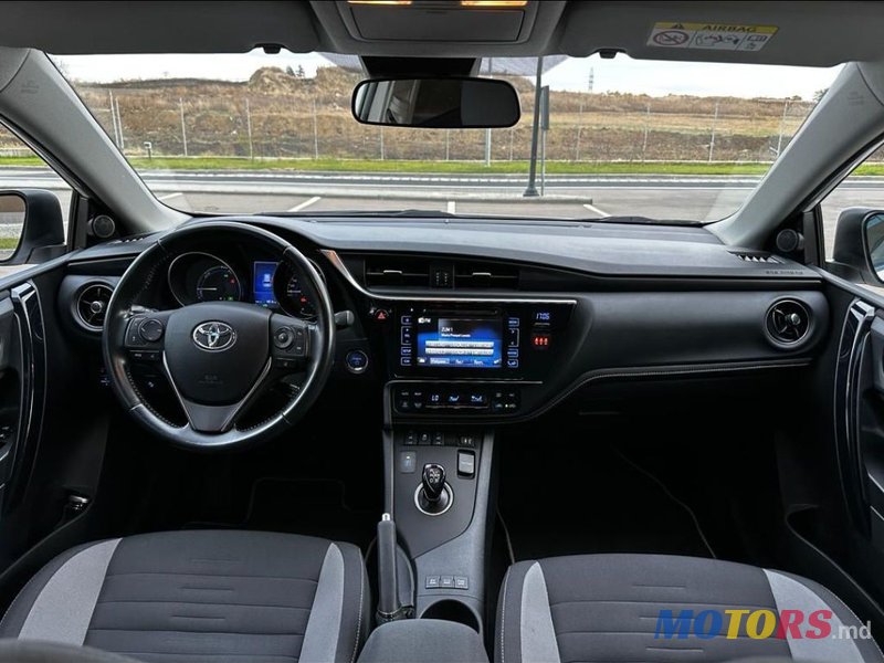 2018' Toyota Auris photo #3