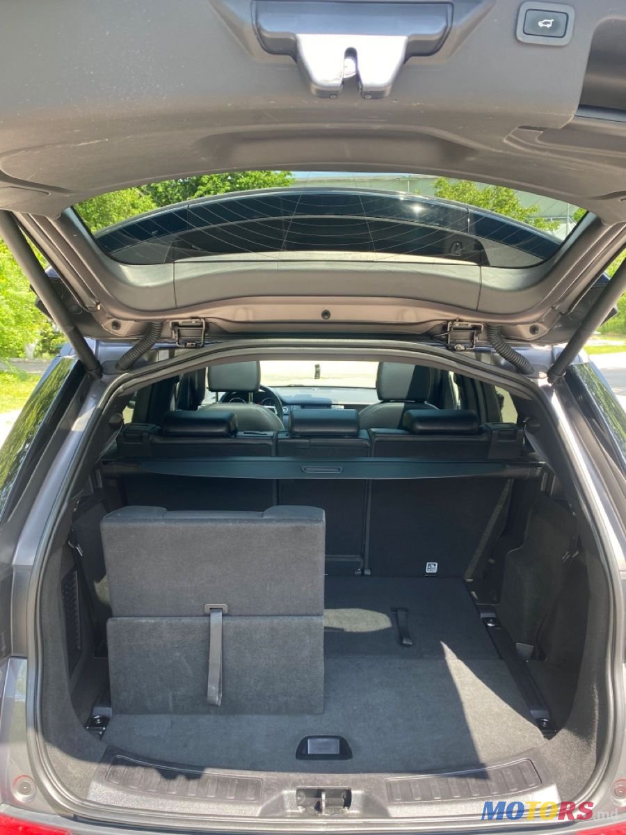 2016' Land Rover Discovery Sport photo #4