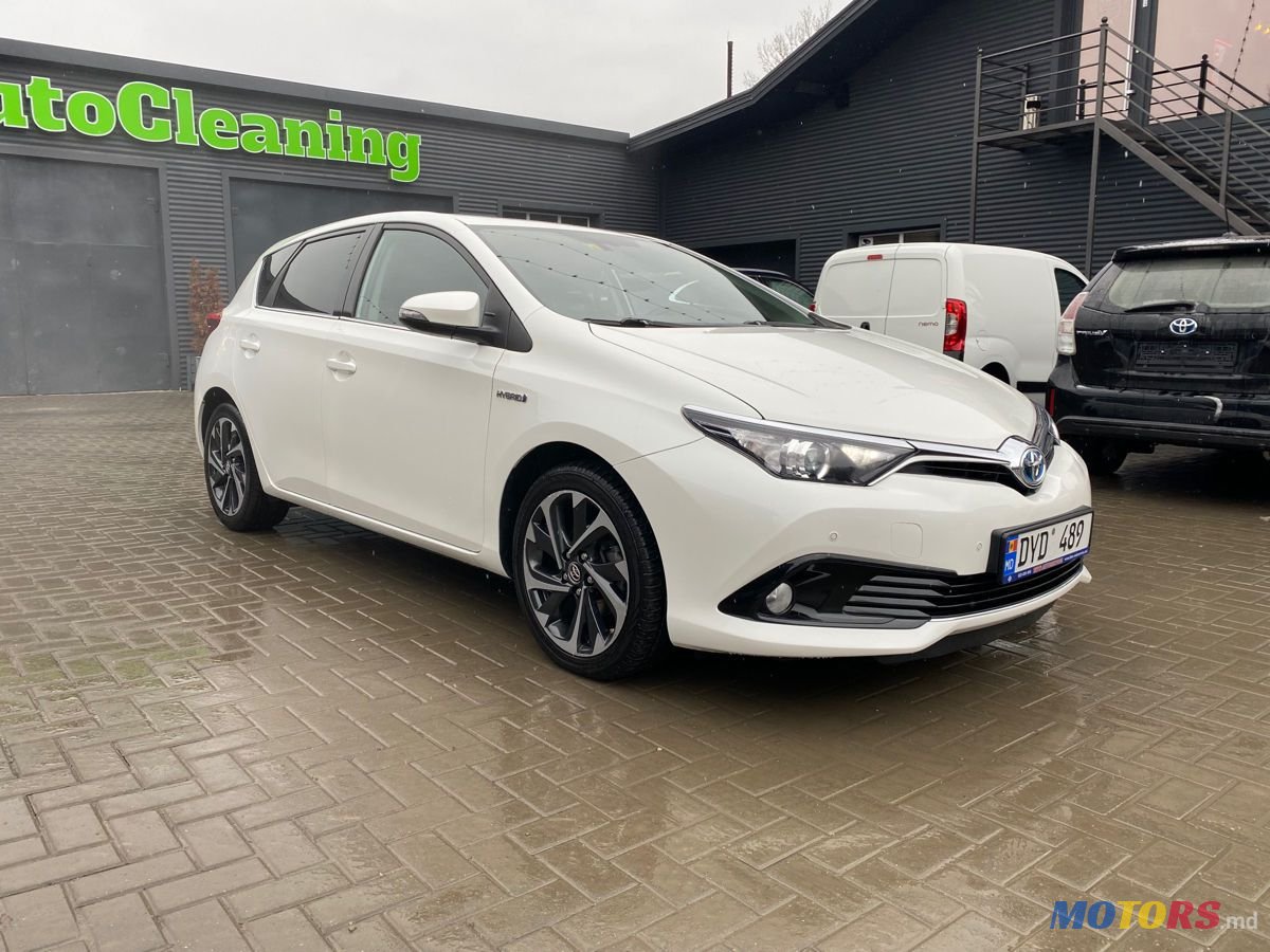 2015' Toyota Auris photo #5