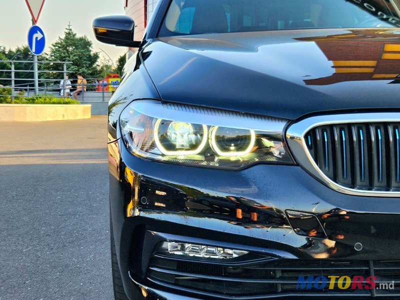 2018' BMW 5 Series photo #5