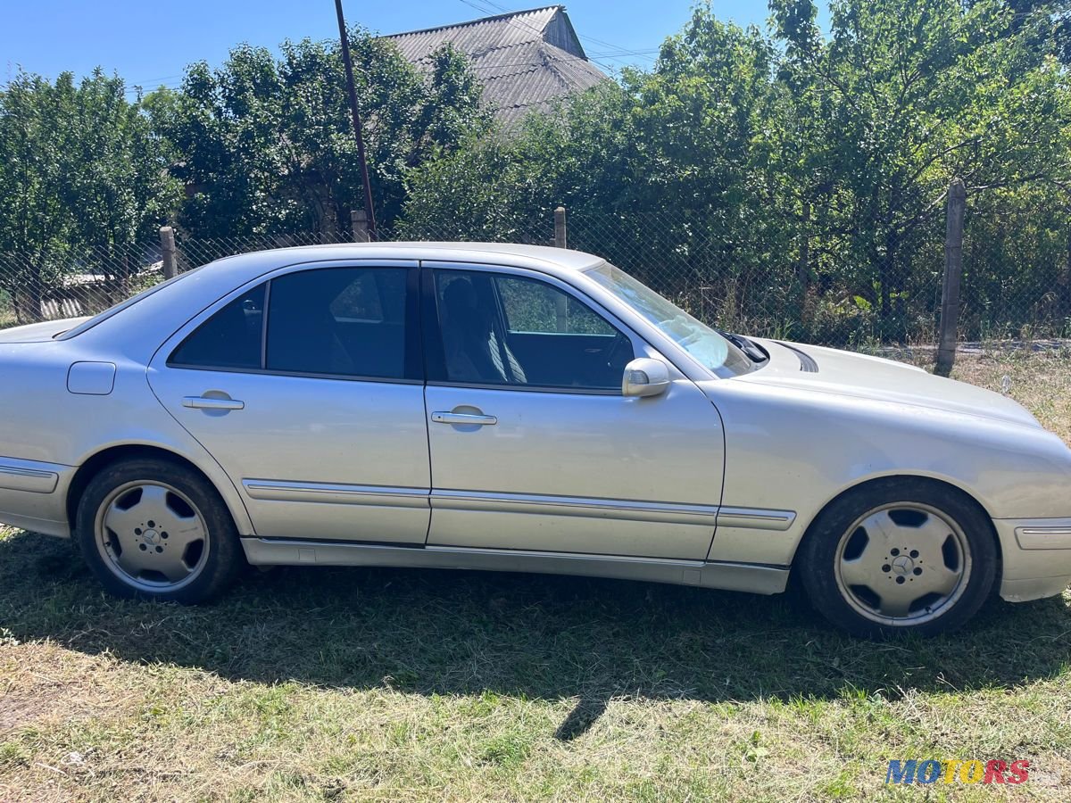2000' Mercedes-Benz E-Class photo #4