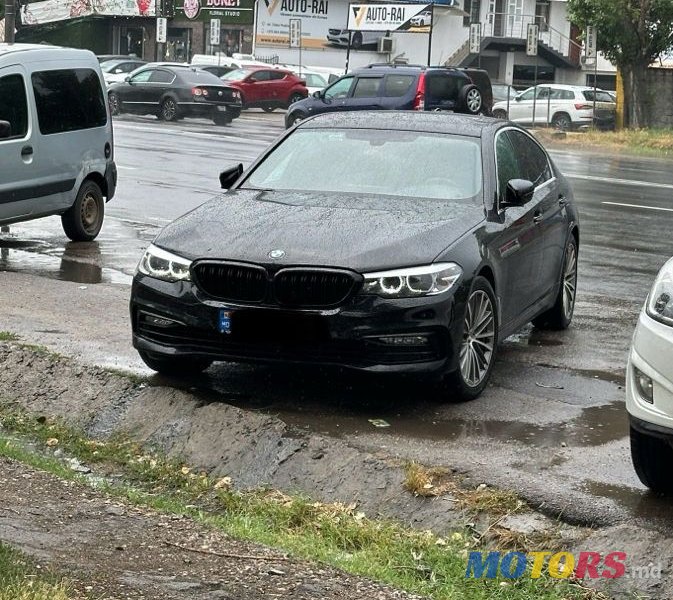 2018' BMW 5 Series photo #1