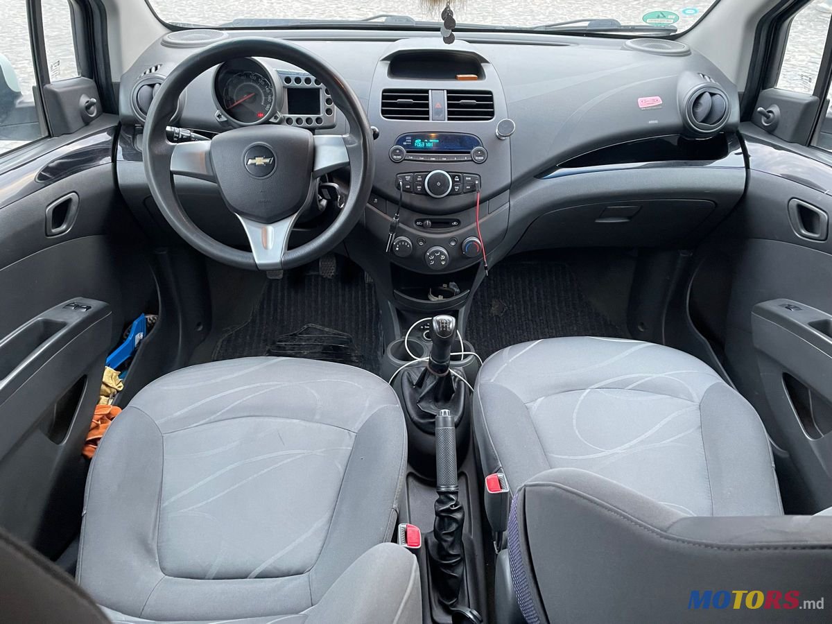 2010' Chevrolet Spark photo #5