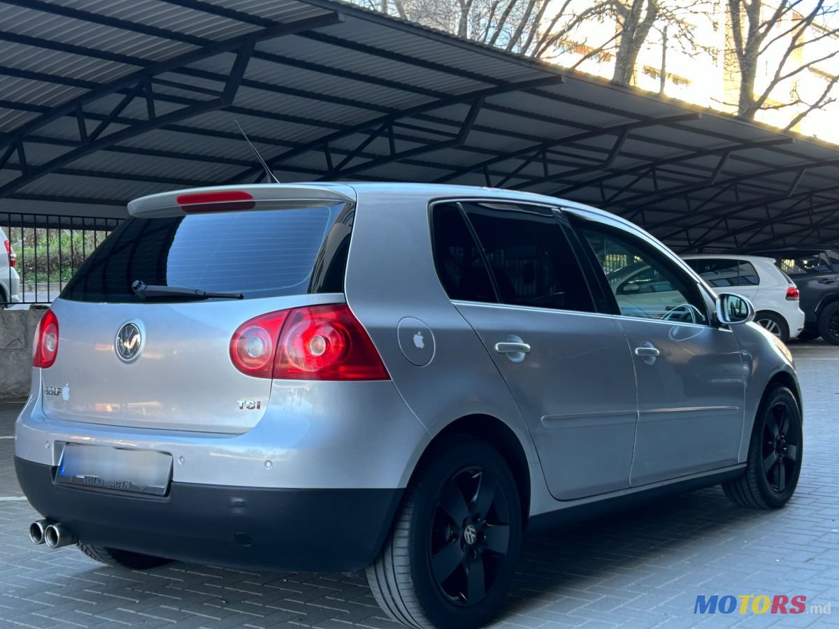 2008' Volkswagen Golf photo #3