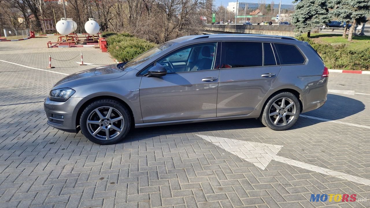 2014' Volkswagen Golf photo #4