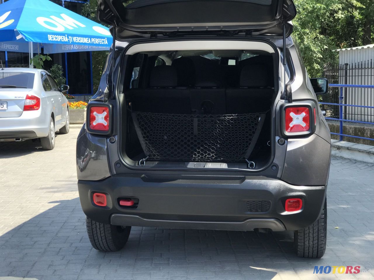 2019' Jeep Renegade photo #3