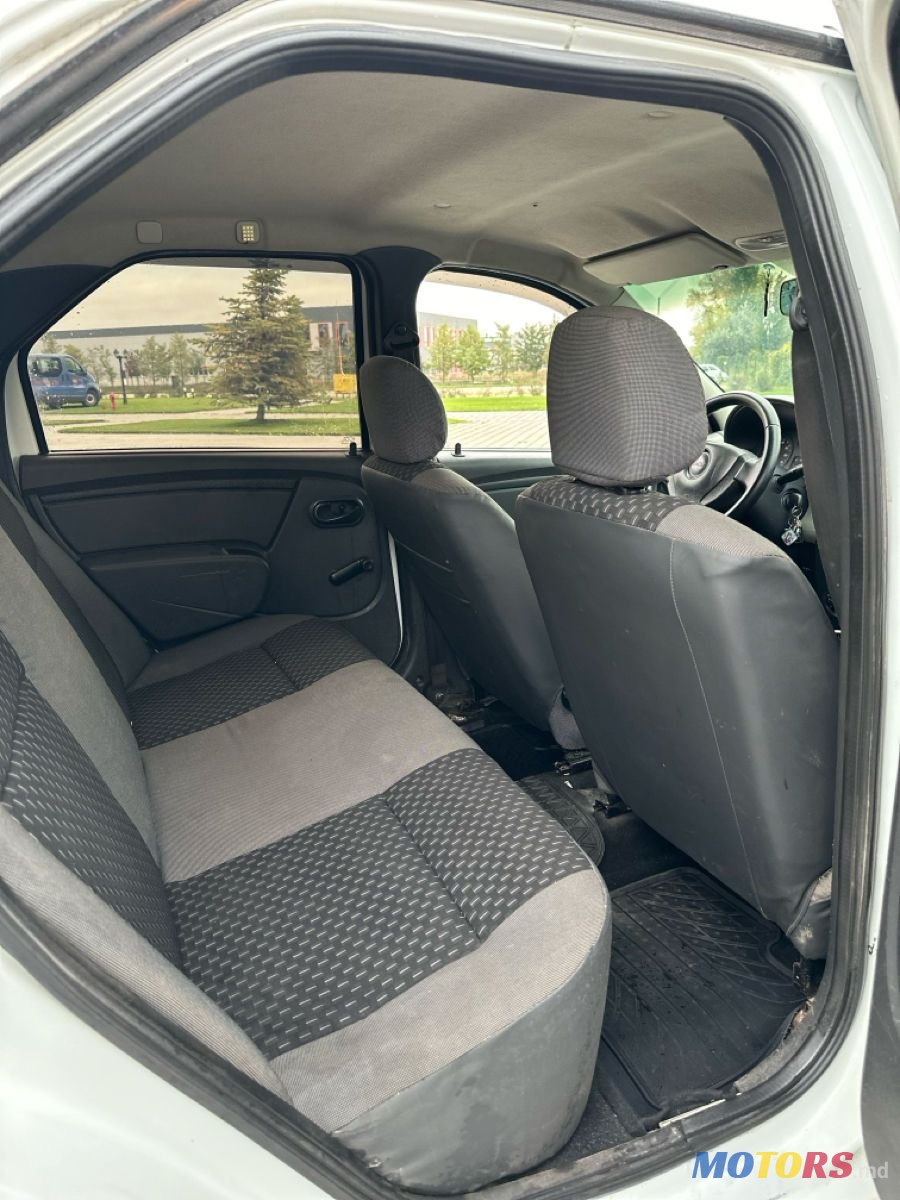 2012' Dacia Logan photo #6